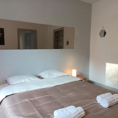 Appartement Les Iris, Au Calme, Proche Du Centre 勒米尔蒙 外观 照片