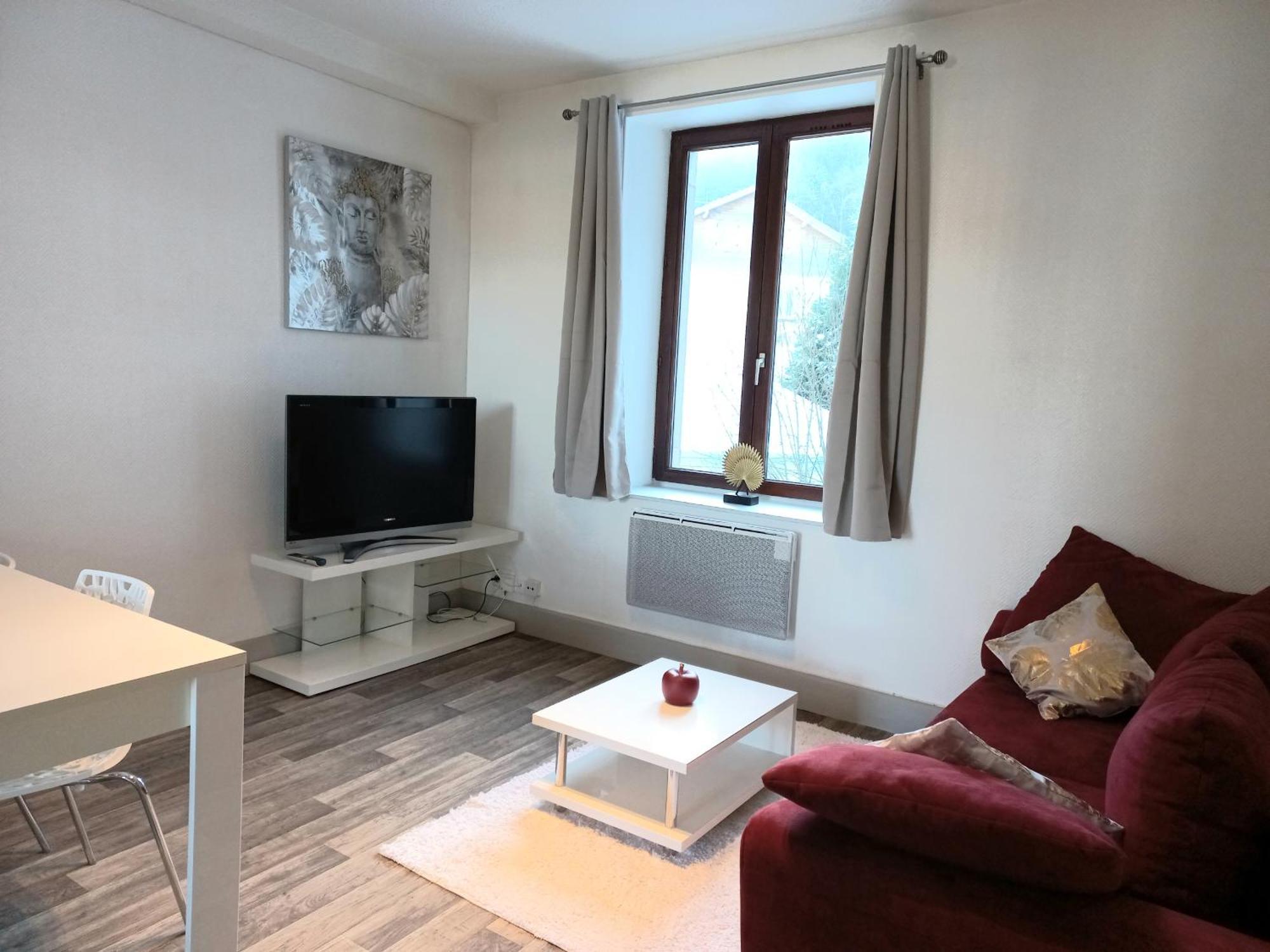 Appartement Les Iris, Au Calme, Proche Du Centre 勒米尔蒙 外观 照片