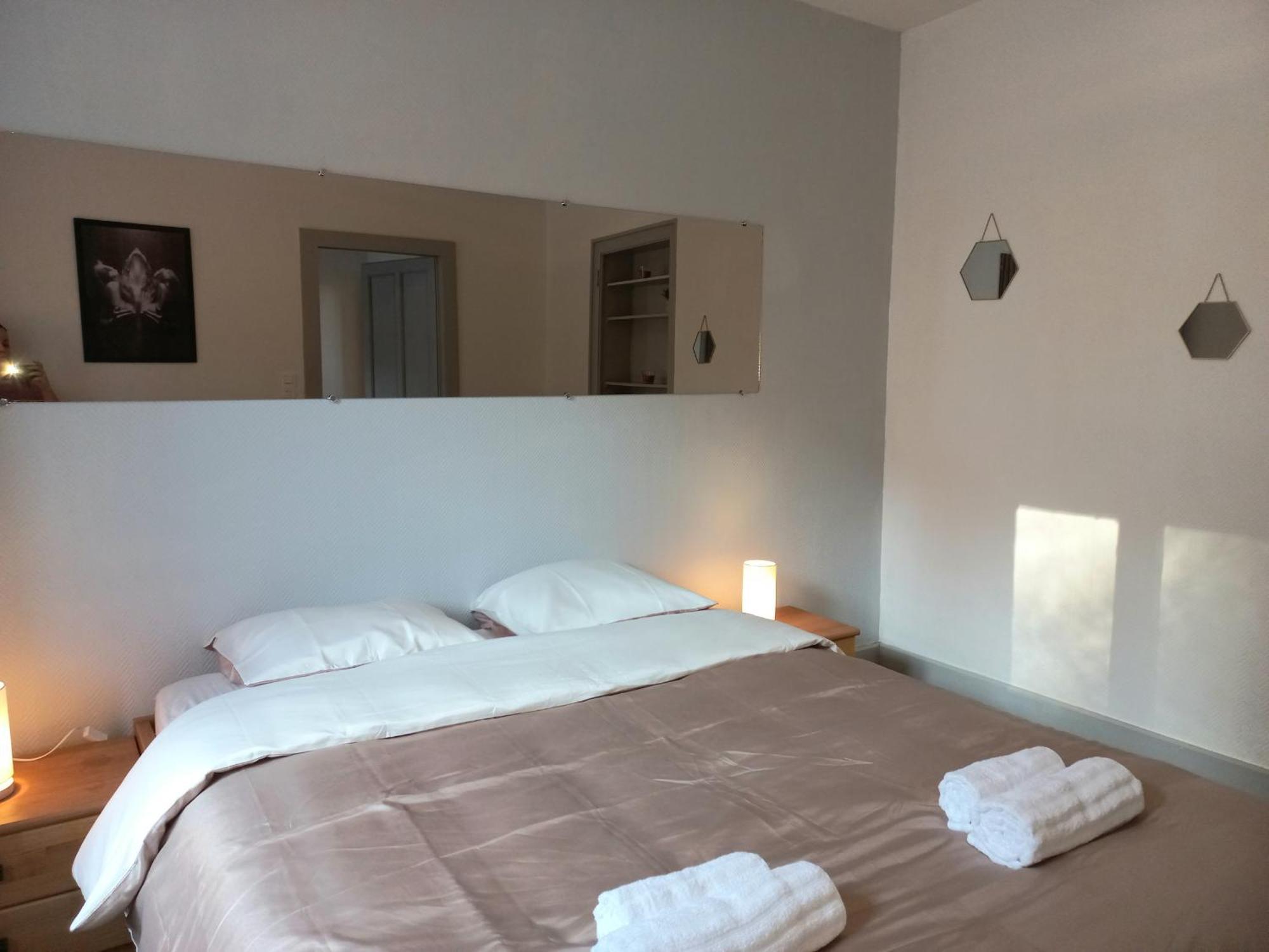 Appartement Les Iris, Au Calme, Proche Du Centre 勒米尔蒙 外观 照片